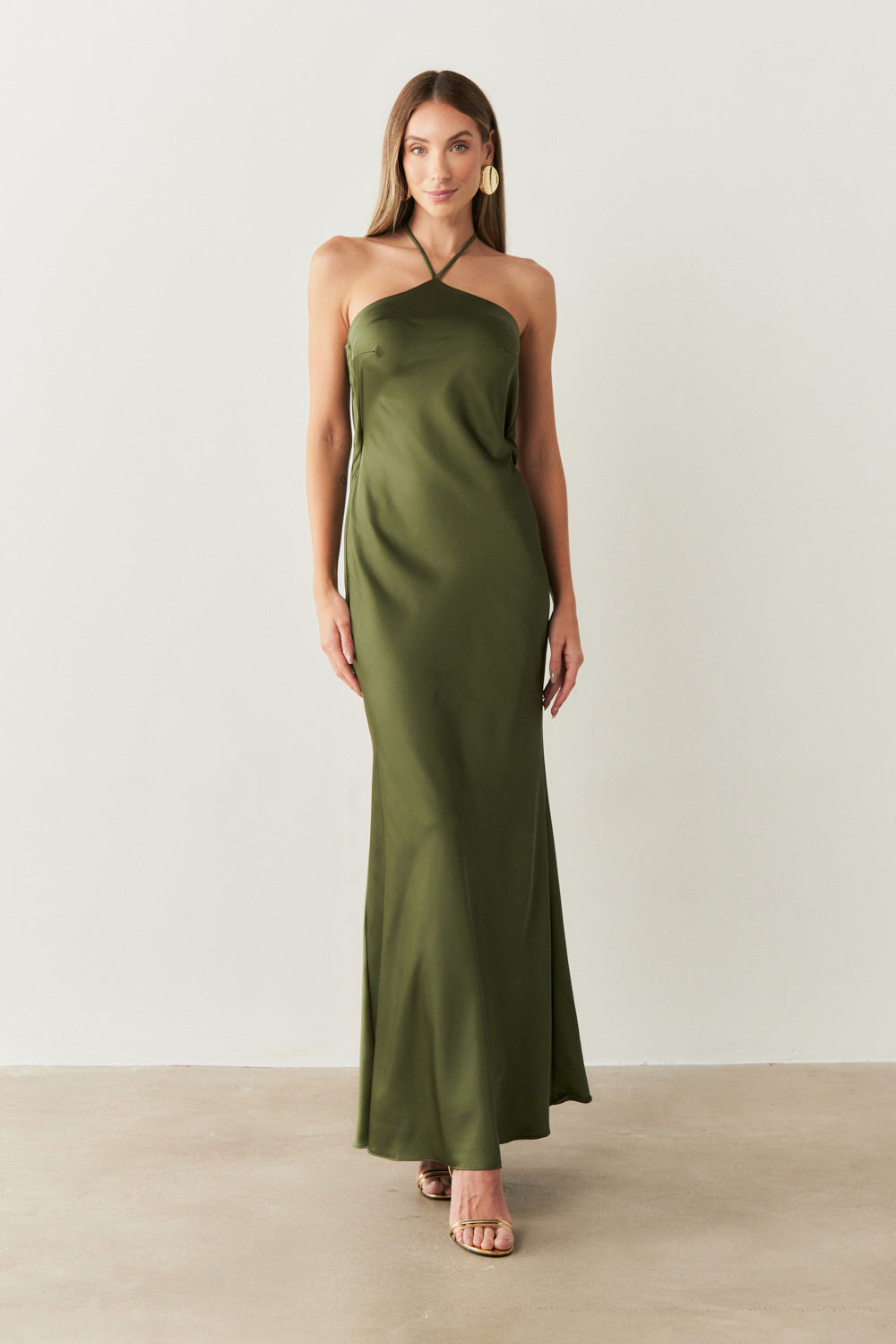 sage green indian wedding dress Vestido de Cetim Verde Oliva Longo Capri