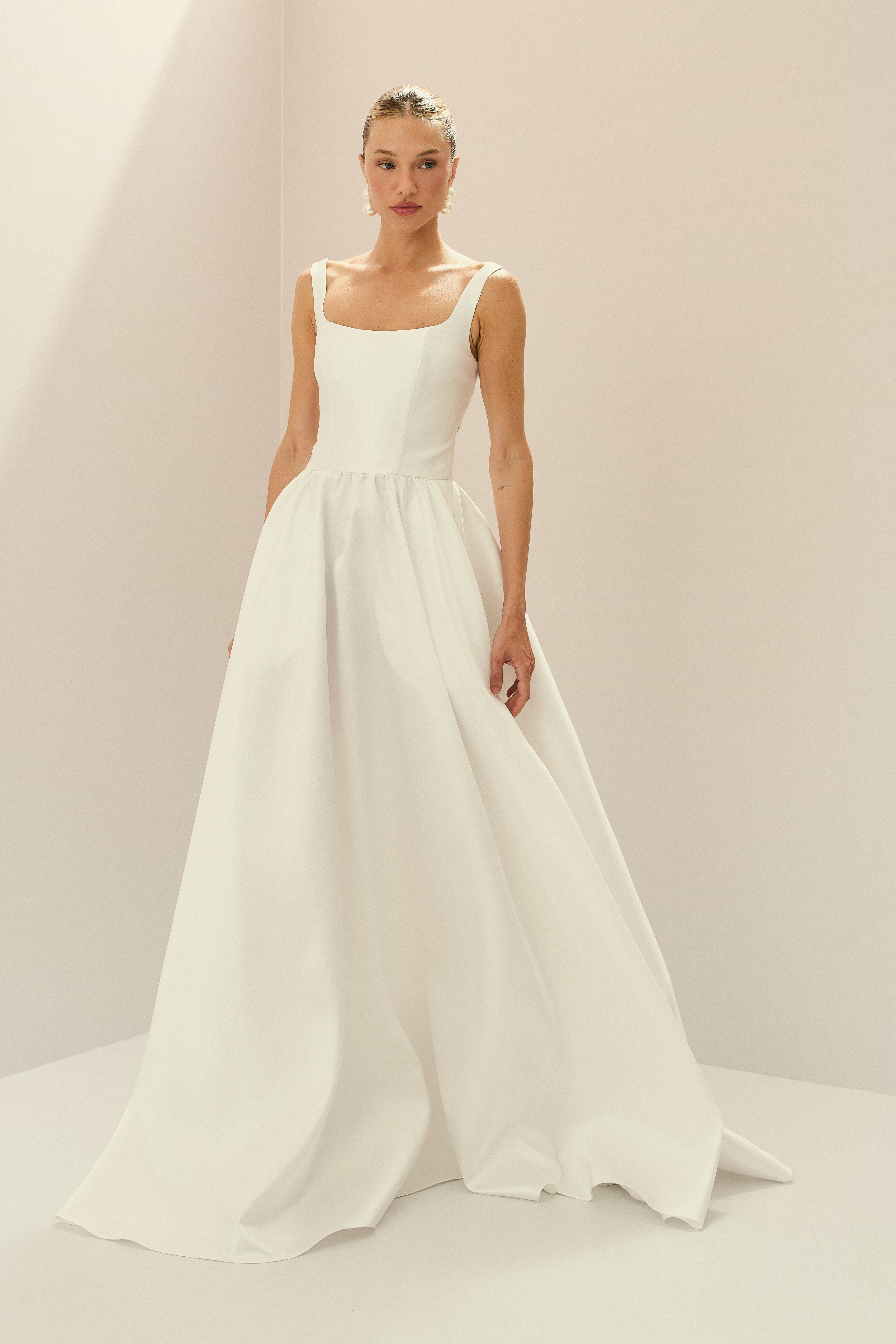 decote quadrado vestido zibeline branco