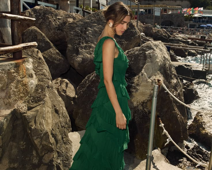 Vestido com Babados: Como Escolher Volume e Movimento para Festas