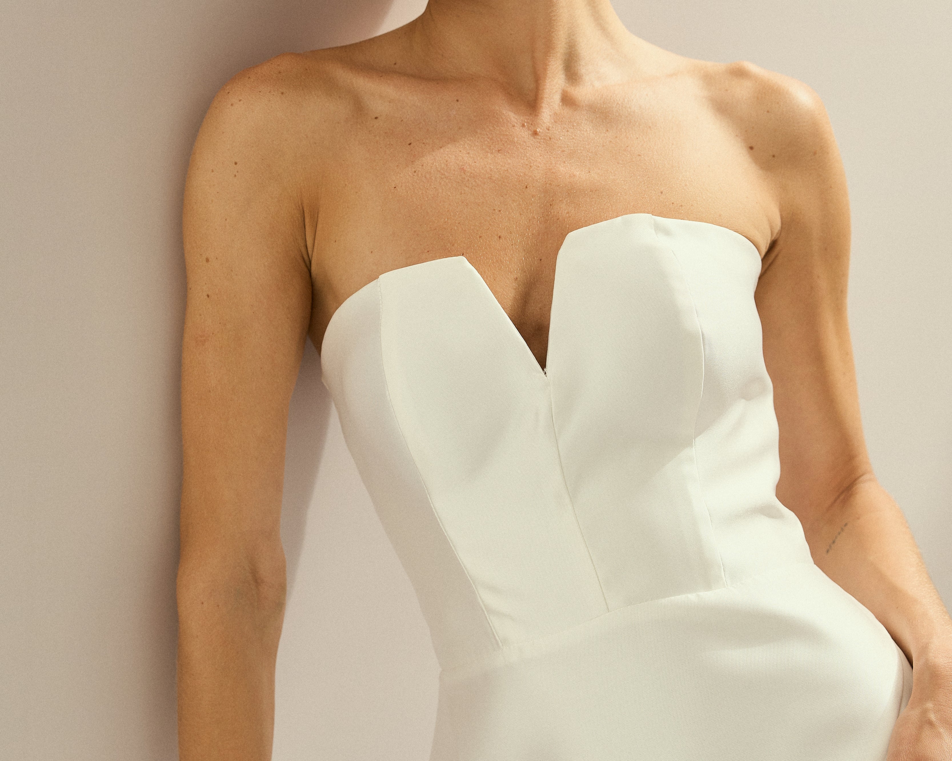 Vestido Tomara que Caia: Como Escolher Sustentação e Segurança