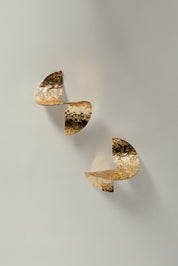 Brinco Espiral Orgânico Dourado