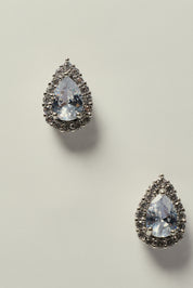 Brinco Gota de Zircônia Cravejada de Strass Prateado