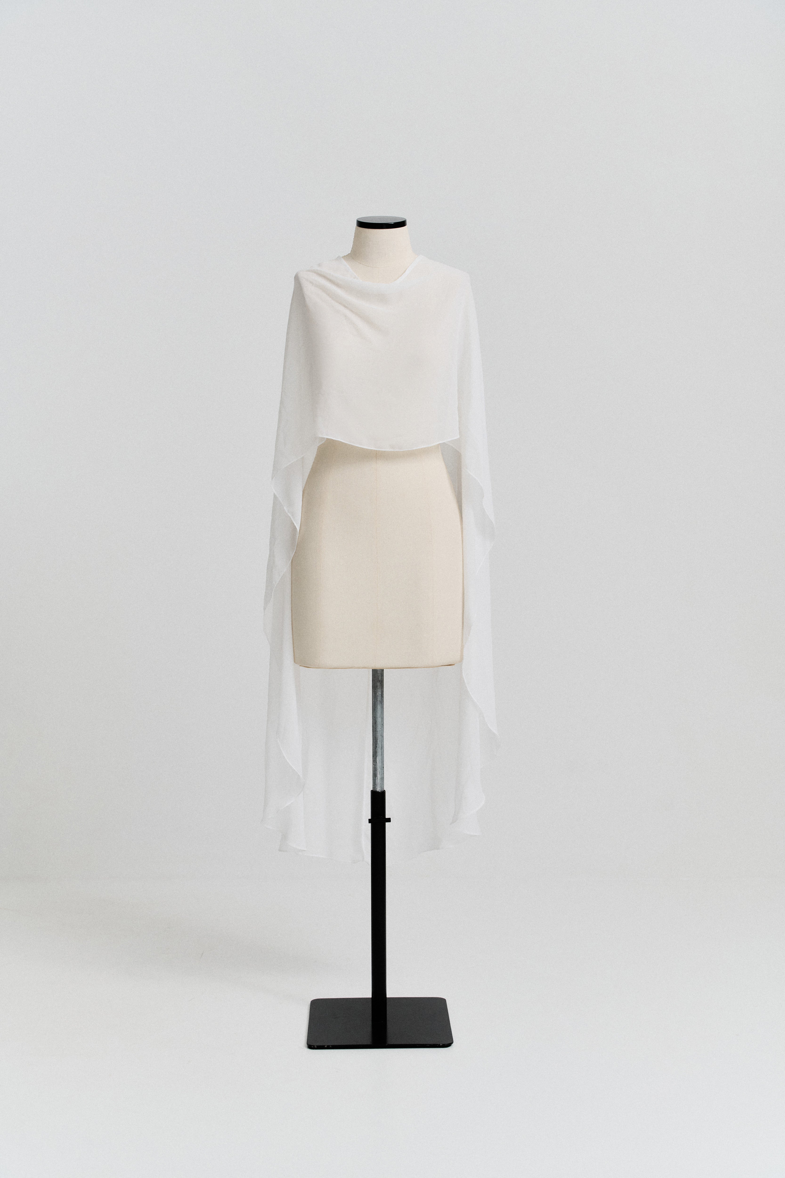 Capa Longa em Chiffon - Live Off White