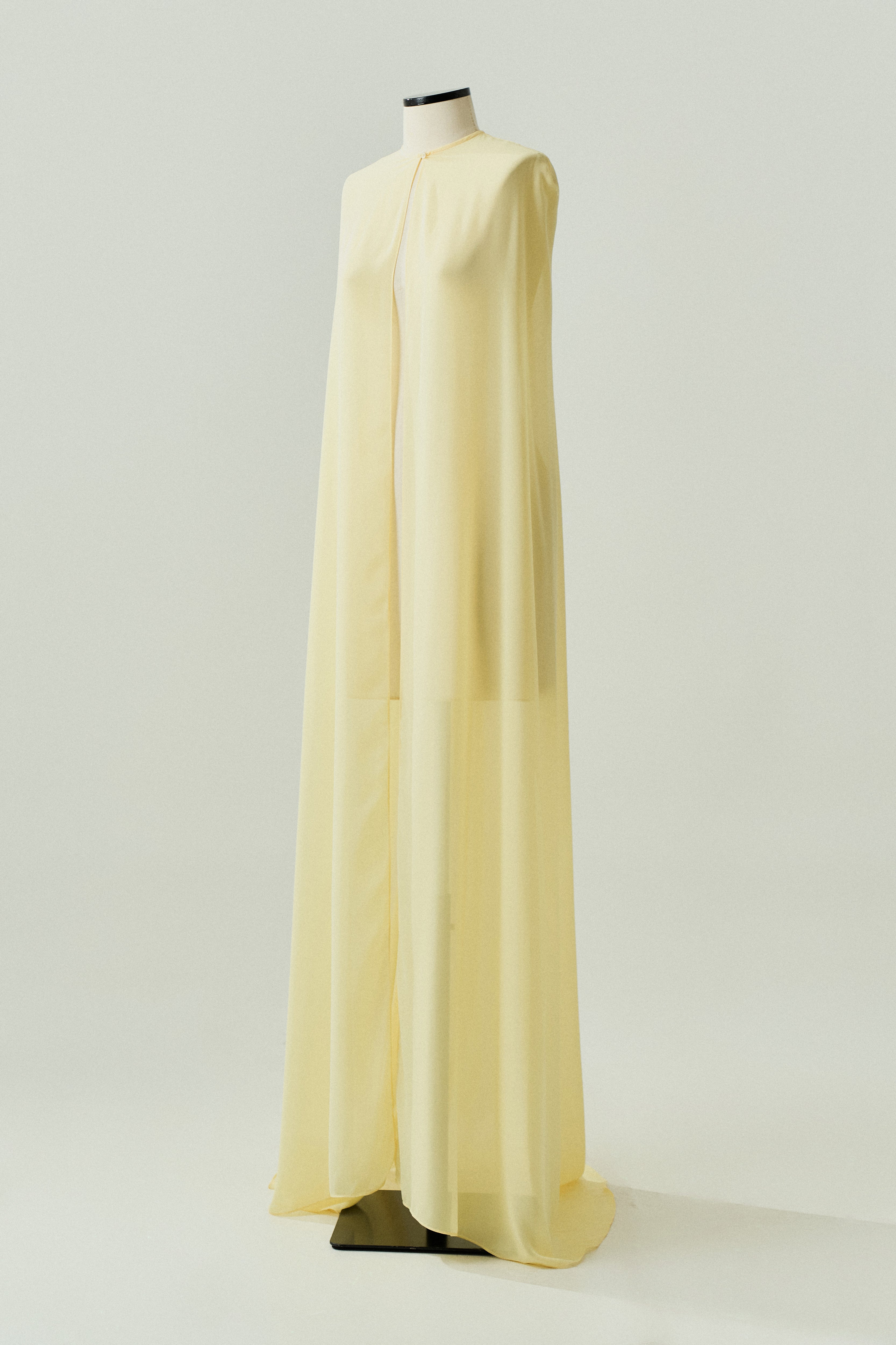 Capa Longa em Chiffon - Sol Amarelo Manteiga