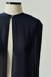 Capa Longa em Chiffon - Sol Azul Marinho