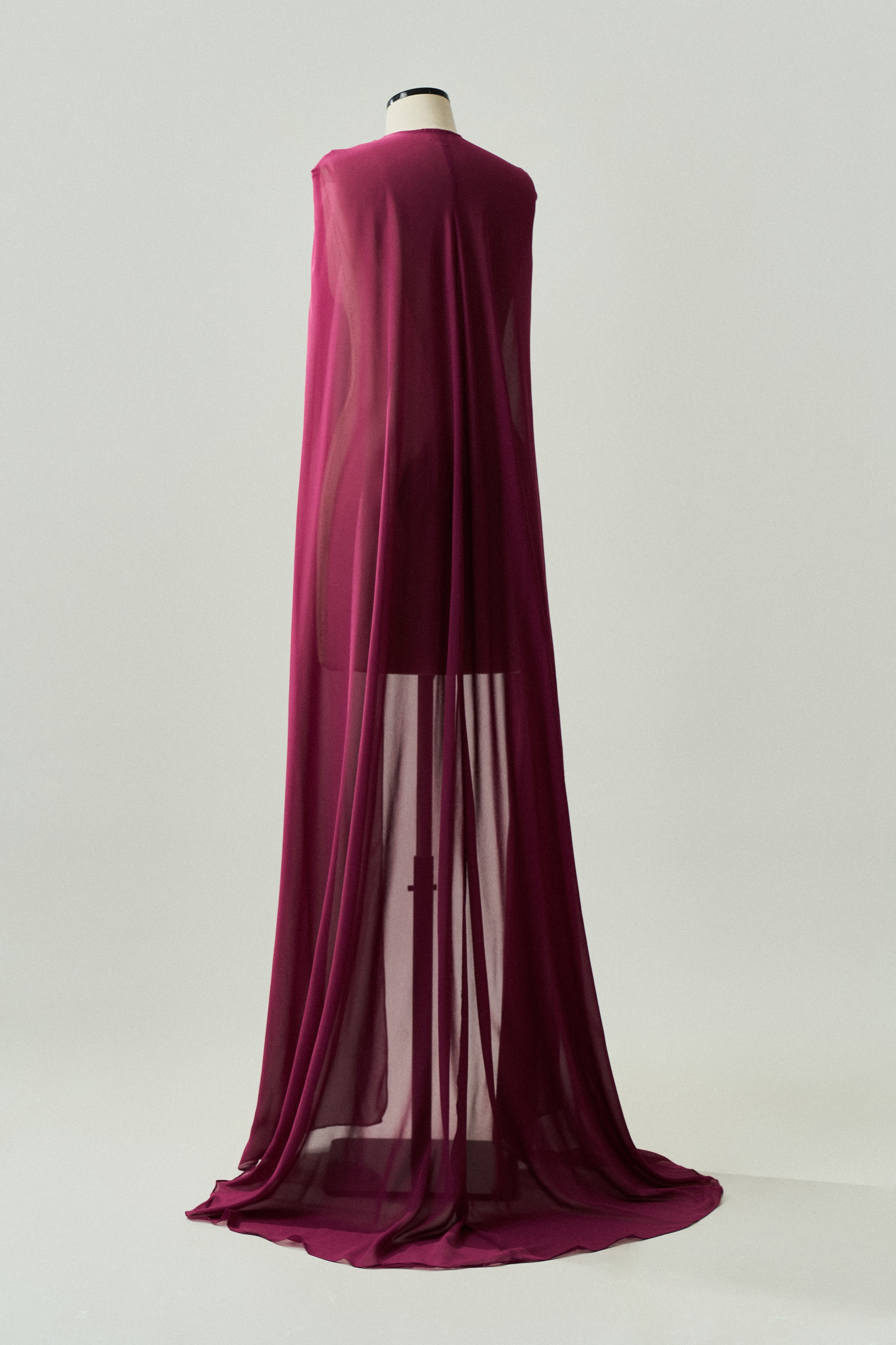 Capa Longa em Chiffon - Sol Fúcsia
