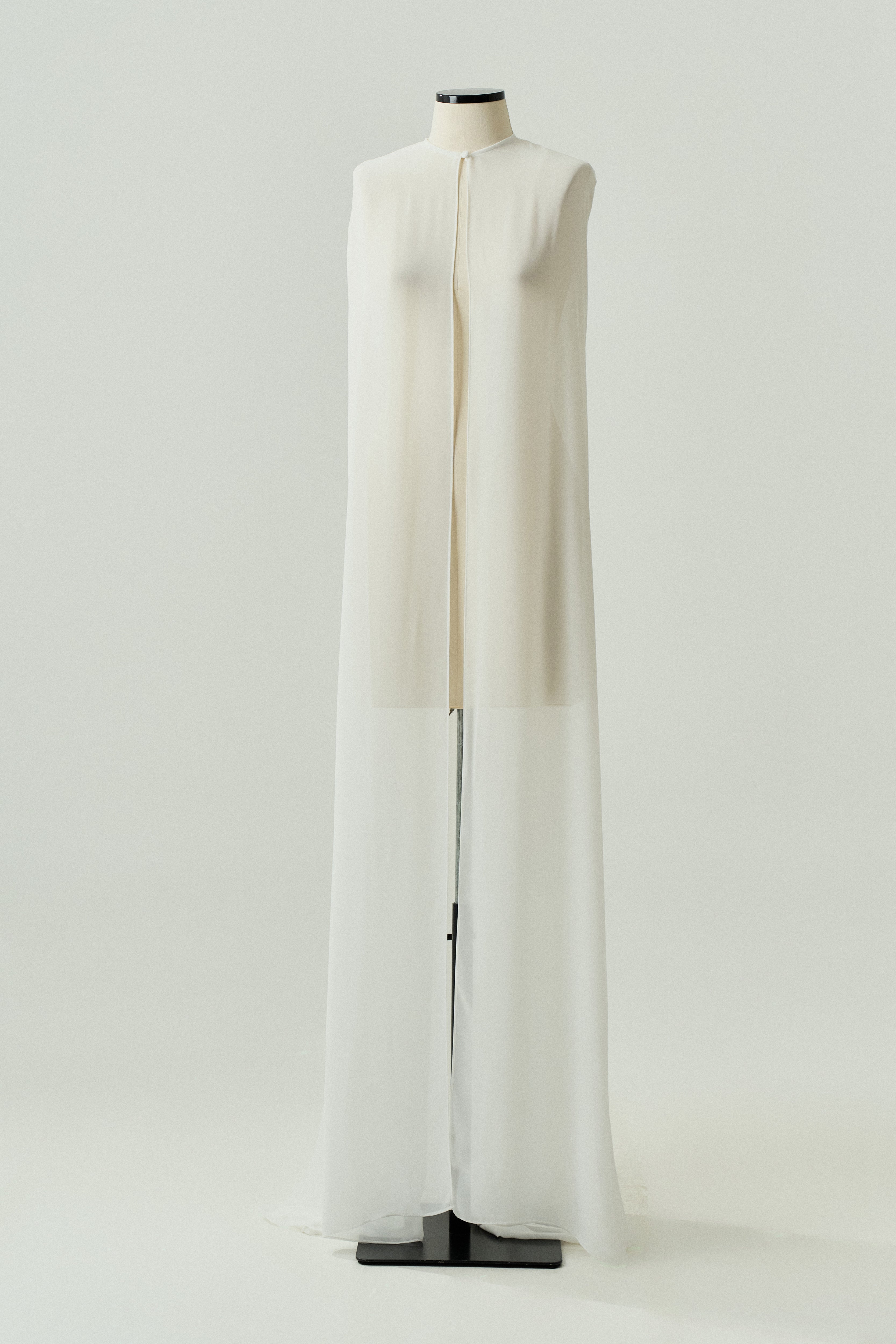 Capa_Longa_em_Chiffon_Sol_Off_White8.jpg