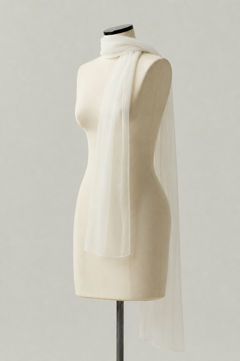Echarpe Retangular em Tule Off White