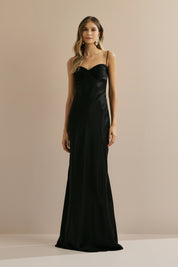 Vestido Longo de Cetim com Decote Coração Franzido - Croácia Preto