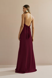 Vestido Longo em Cetim com Decote Degagê com Alças Finas e Amarração nas Costas - Líbano Marsala