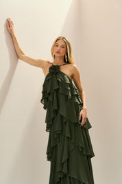 Vestido Longo em Chiffon com Decote Halter, Babados em Camadas e Costas Abertas - Atacama Verde Oliva