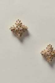 Brinco Flor Quatro Pontas Cravejado em Zircônia Dourado