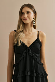 Vestido Curto em Tule com Decote V, Babados e Alças com Detalhe em Renda - Duna Preto