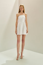 Vestido Curto em Zibeline com Decote Reto Sem Alças, Saia Evasê e Laço com Cauda Removível - Charlotte Off White