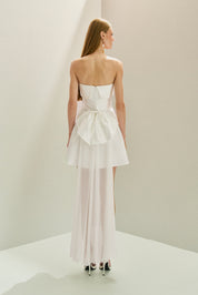 Vestido Curto em Zibeline com Decote Reto Sem Alças, Saia Evasê e Laço com Cauda Removível - Charlotte Off White