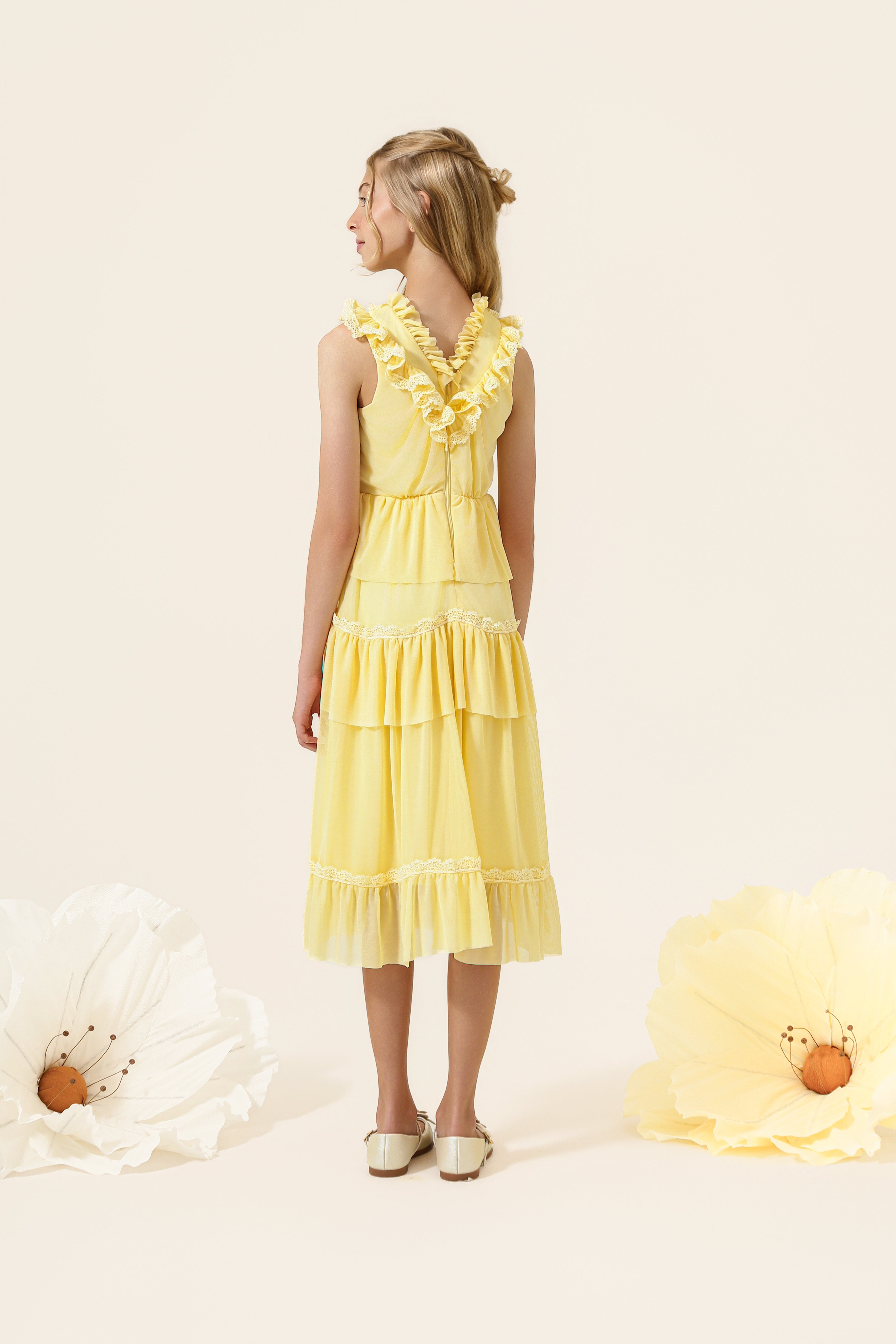 Vestido Infantil em Tule com Babados e Detalhes em Renda Guipir - Sonho Amarelo