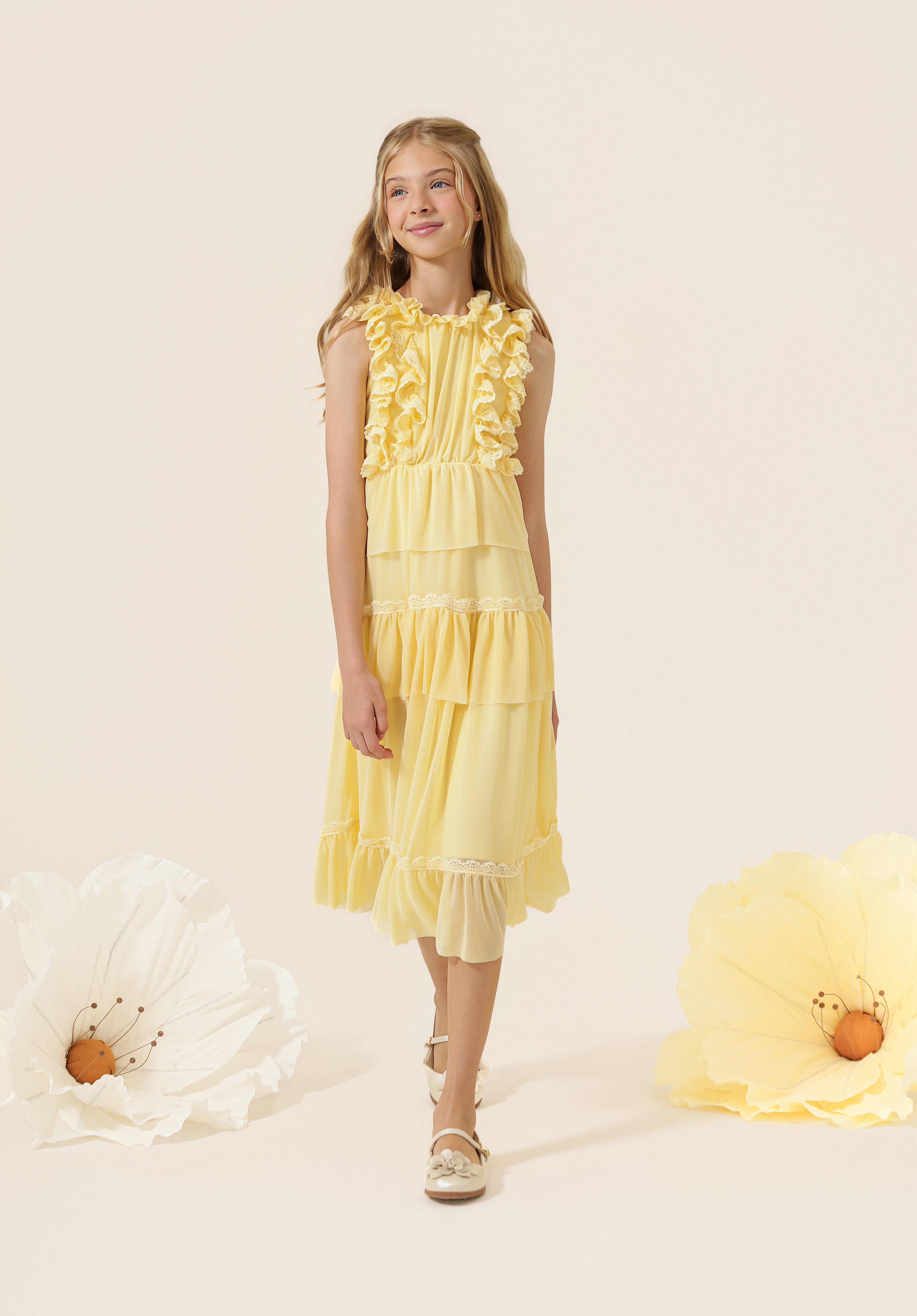 Vestido Infantil em Tule com Babados e Detalhes em Renda Guipir - Sonho Amarelo