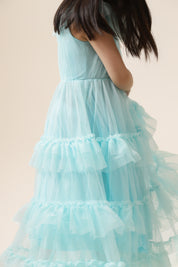 Vestido Infantil em Tule com Babados na Gola e Saia Volumosa em Camadas - Jardim Azul Claro