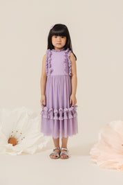 Vestido Infantil em Tule com Detalhes em Babados no Corpo e na Saia - Flor Lilás