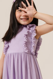 Vestido Infantil em Tule com Detalhes em Babados no Corpo e na Saia - Flor Lilás