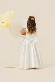 Vestido Infantil em Zibeline com Decote Canoa, Saia Ampla com Pregas e Laço Removível - Encanto Off White