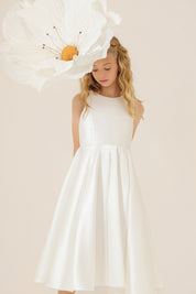 Vestido Infantil em Zibeline com Decote Canoa, Saia Ampla com Pregas e Laço Removível - Encanto Off White