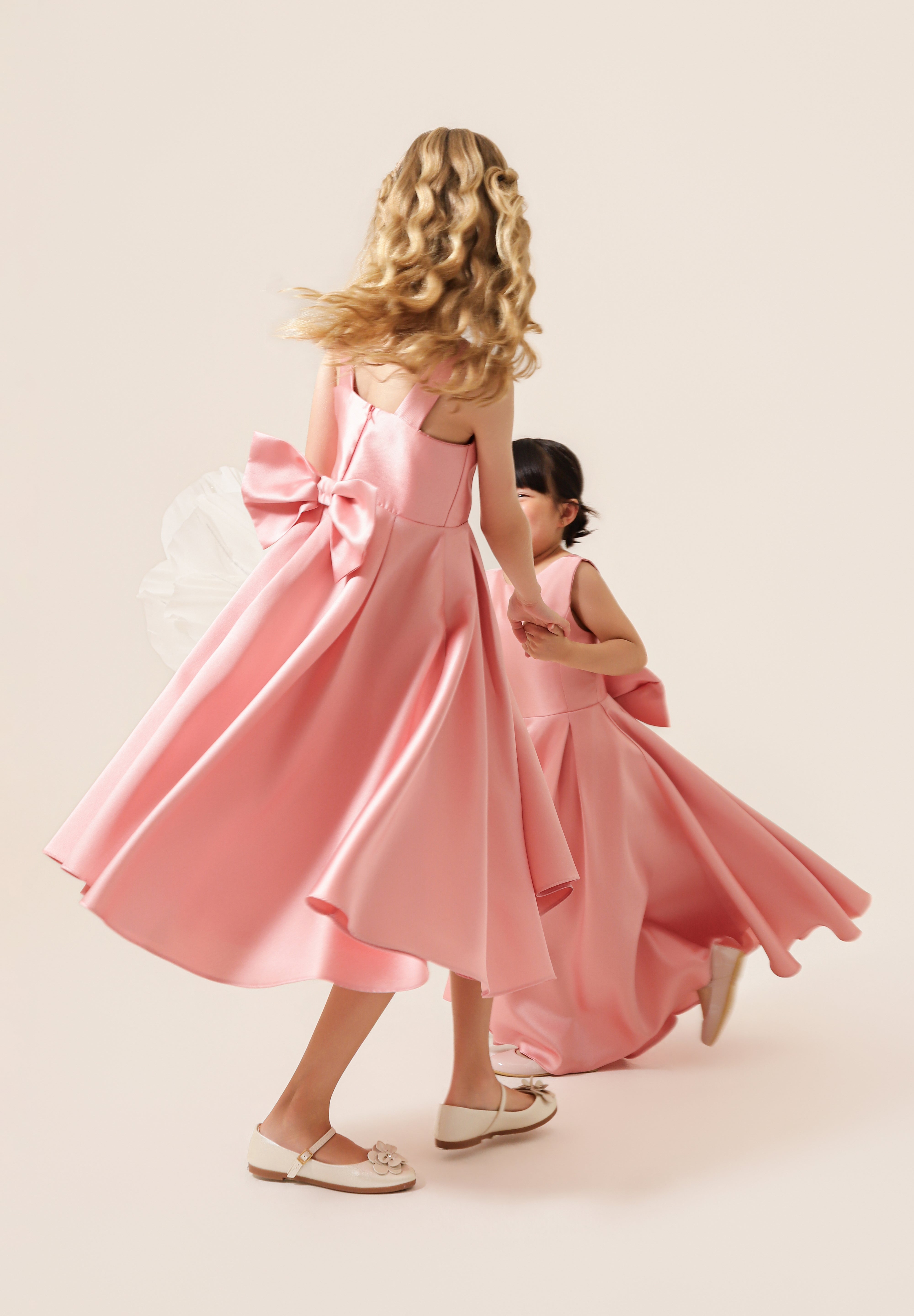 Vestido Infantil em Zibeline com Decote Canoa, Saia Ampla com Pregas e Laço Removível - Encanto Rosa