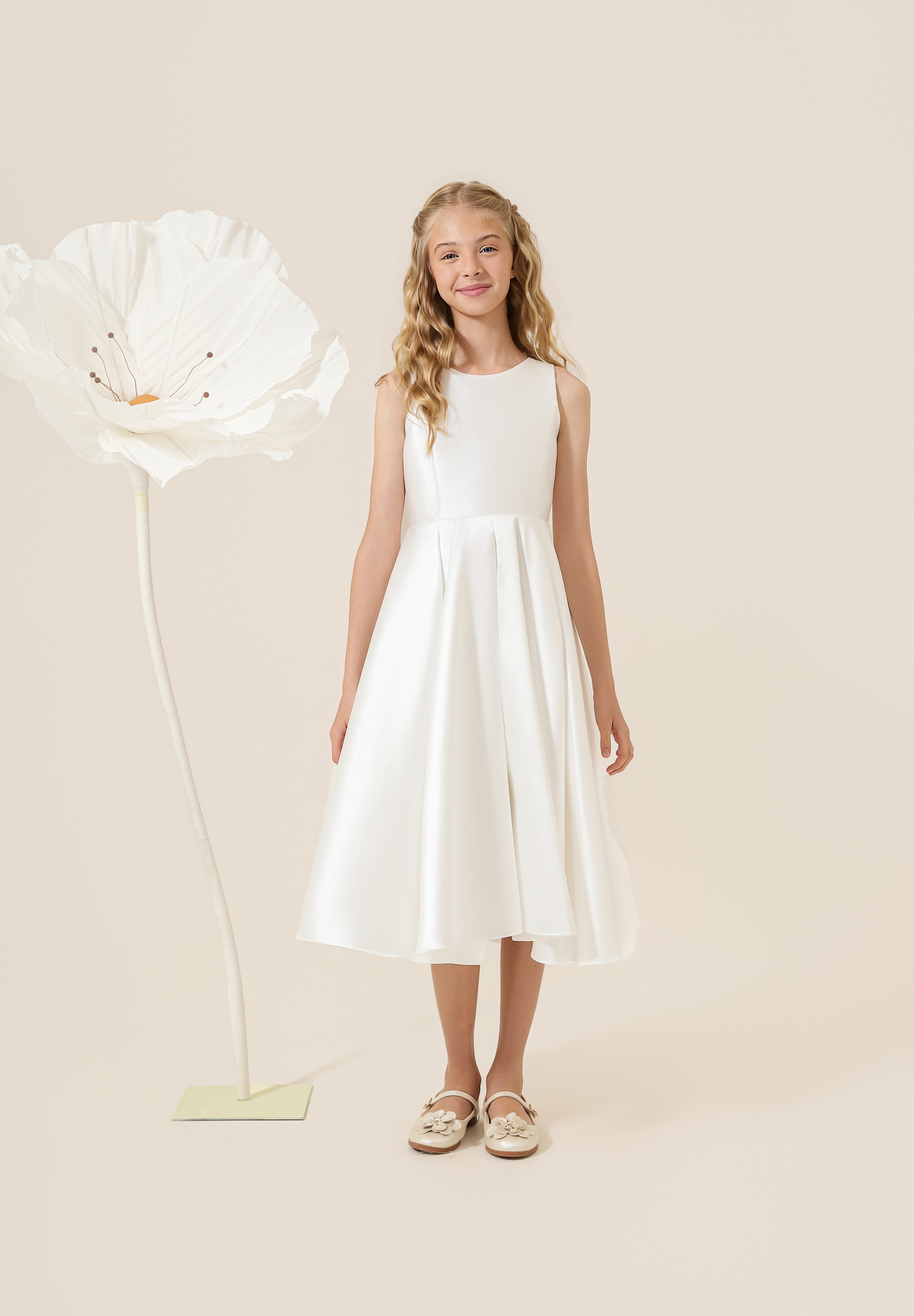 Vestido_Infantil_em_Zibeline_com_Decote_Canoa_Saia_Ampla_com_Pregas_e_Laco_Removivel_Encanto_Off_White__4.jpg