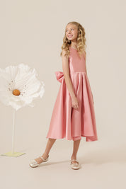 Vestido Infantil em Zibeline com Decote Canoa, Saia Ampla com Pregas e Laço Removível - Encanto Rosa