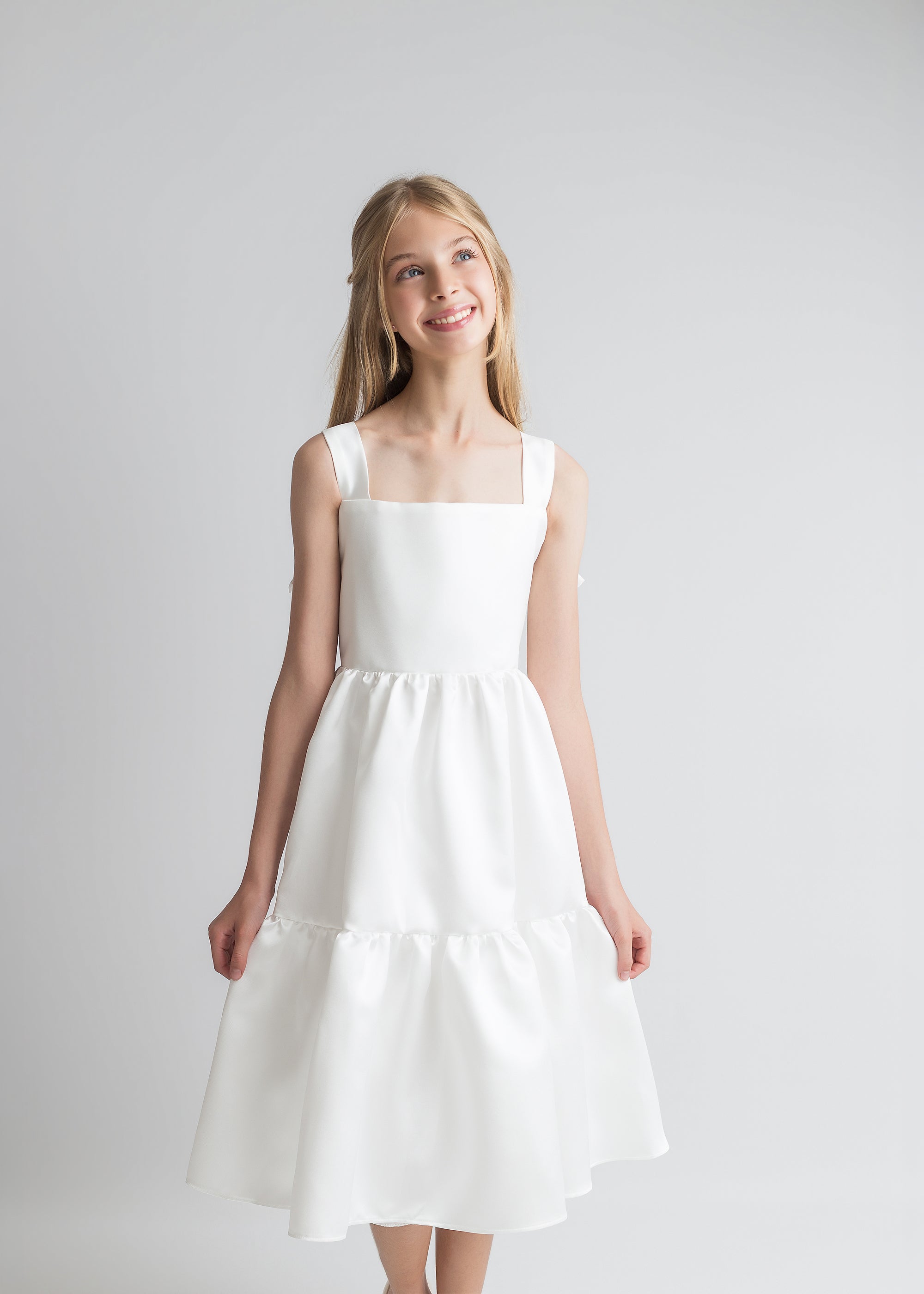 Vestido Infantil em Zibeline com Saia Rodada e Laços nas Alças - Nina Off White