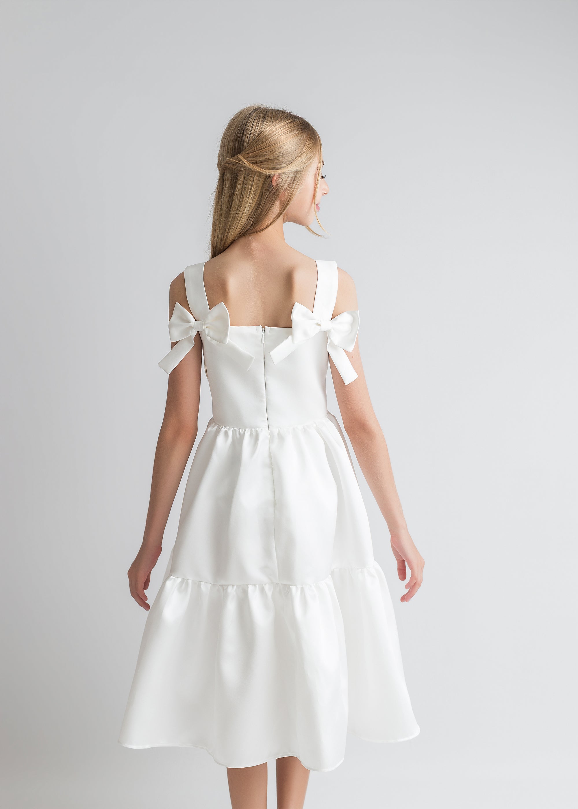 Vestido Infantil em Zibeline com Saia Rodada e Laços nas Alças - Nina Off White