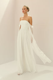 Vestido Longo de Chiffon com Mangas Longas, Decote Reto, Saia Ampla e Cinto Bordado - Gâmbia Off White