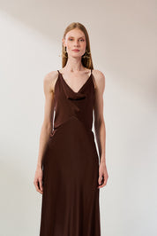 Vestido Longo em Cetim com Decote Degagê com Alças Finas e Amarração nas Costas - Líbano Marrom