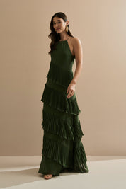 Vestido Longo em Chiffon com Decote Americano e Recortes em Camadas Plissadas Assimétricas - Sacramento Verde Oliva