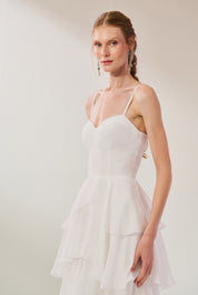 Vestido Longo em Chiffon com Decote Coração, Alças Finas e Saia em Babados - Indonésia Off White