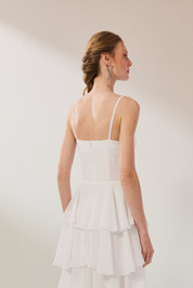 Vestido Longo em Chiffon com Decote Coração, Alças Finas e Saia em Babados - Indonésia Off White