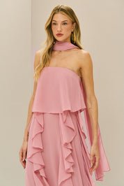 Vestido Longo em Chiffon com Decote Reto, Babados na Saia e Echarpe - Catalunha Rosa Claro