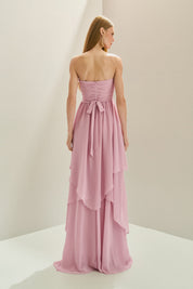 Vestido Longo em Chiffon com Decote Reto com Alças Removíveis, Busto Drapeado e Saia com Babados Assimétricos- Noruega Rosa