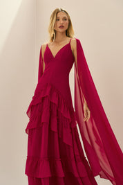 Vestido Longo em Chiffon com Decote V, Alças Finas, Mangas Capa e Saia com Babados em Camadas - Sereno Vermelho Cereja