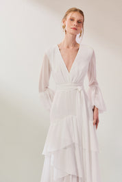 Vestido Longo em Chiffon com Decote V, Mangas Longas Bufantes e Saia com Babados Assimétricos - Lyon Off White