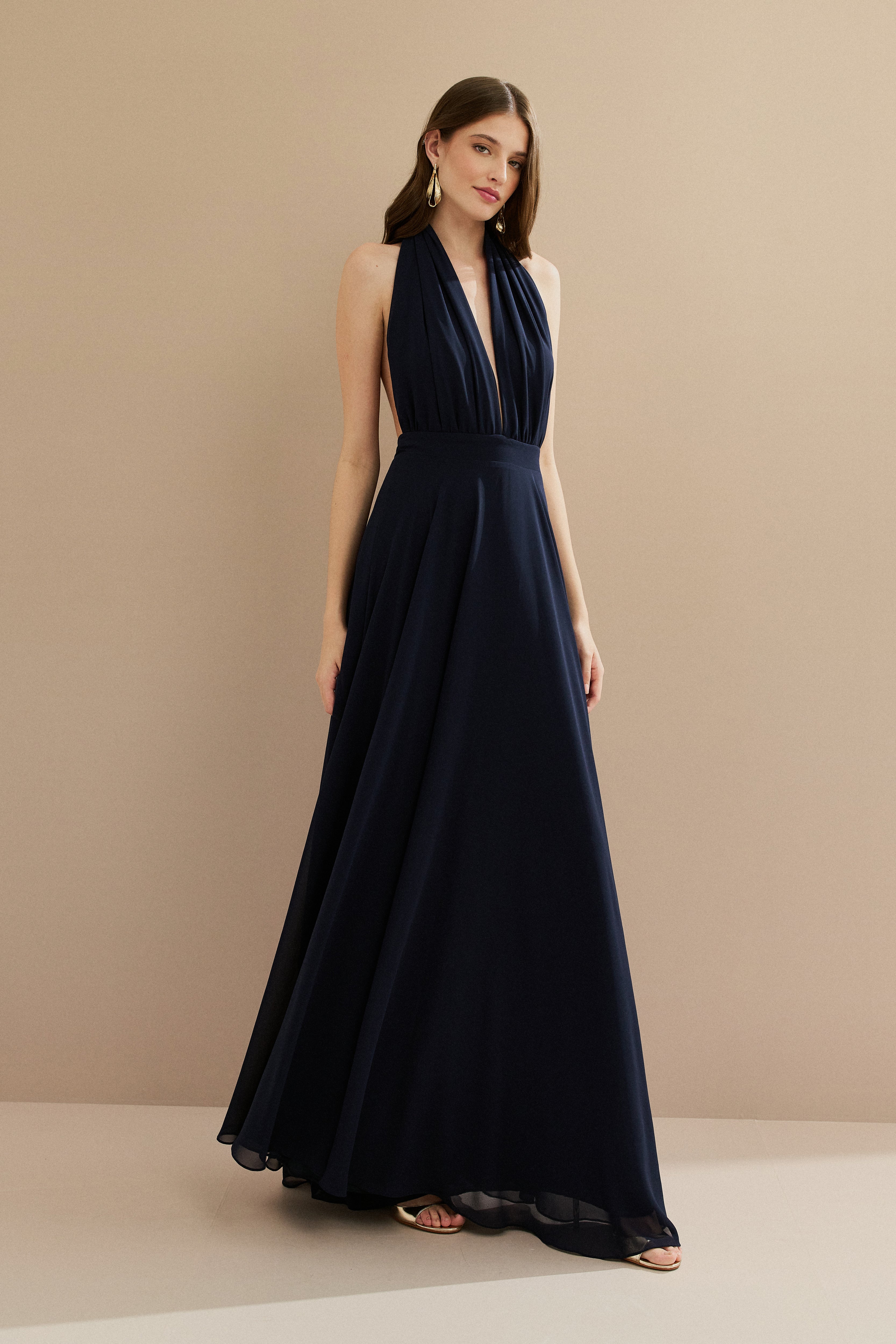 Vestido_Longo_em_Chiffon_com_Decote_V_e_Fenda_Lateral_Mil_Formas_Azul_Marinho3.jpg