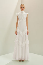 Vestido Longo em Chiffon com Gola Alta e Recortes com Babados Assimétricos - Monte Sinai Off White