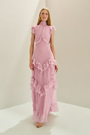 Vestido Longo em Chiffon com Gola Alta e Recortes com Babados Assimétricos - Monte Sinai Rosa Claro