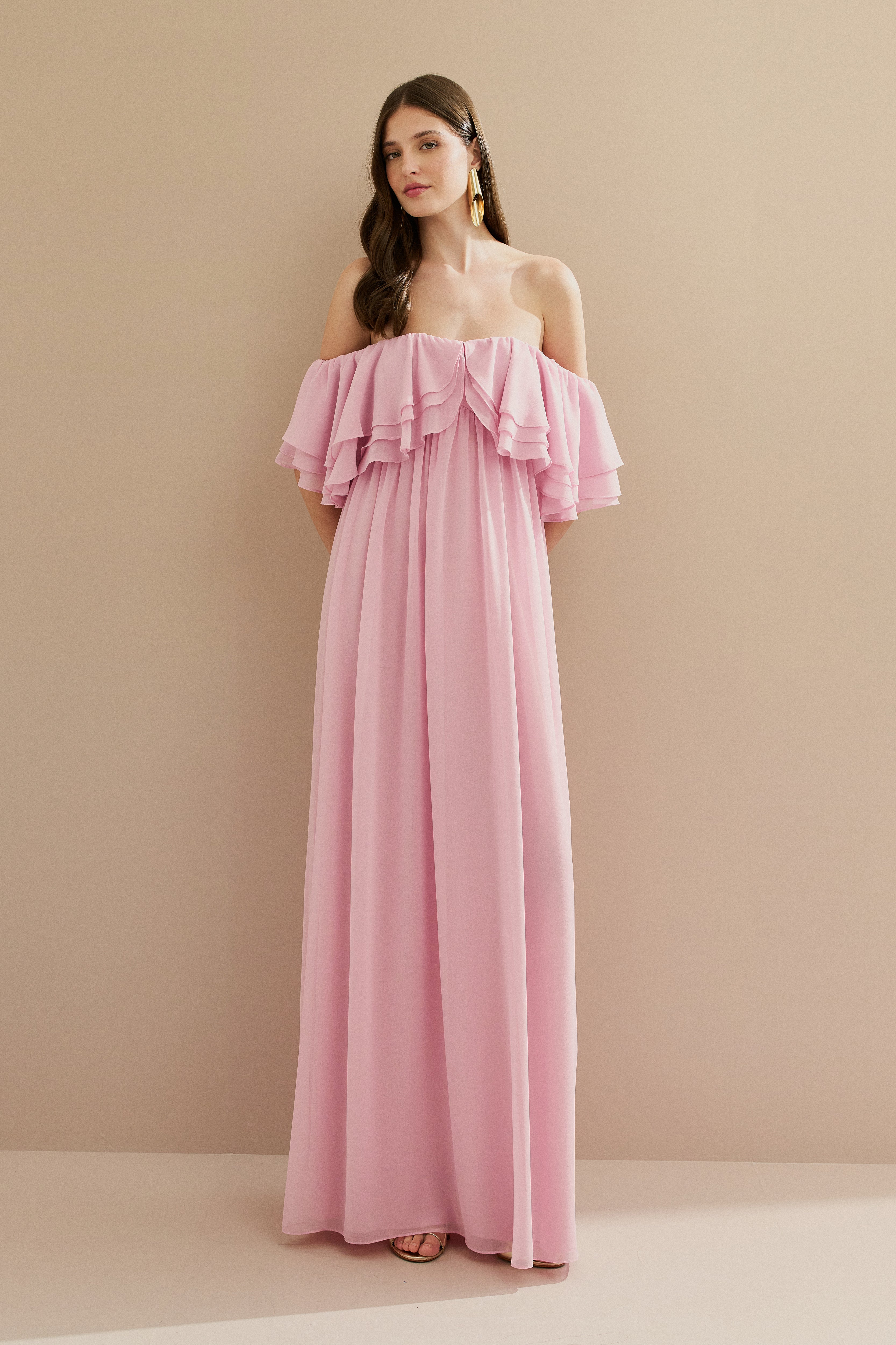 Vestido Longo em Chiffon com Mangas Ombro a Ombro e Babados - Himalaia Rosa Claro