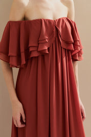 Vestido Longo em Chiffon com Mangas Ombro a Ombro e Babados - Himalaia Terracota