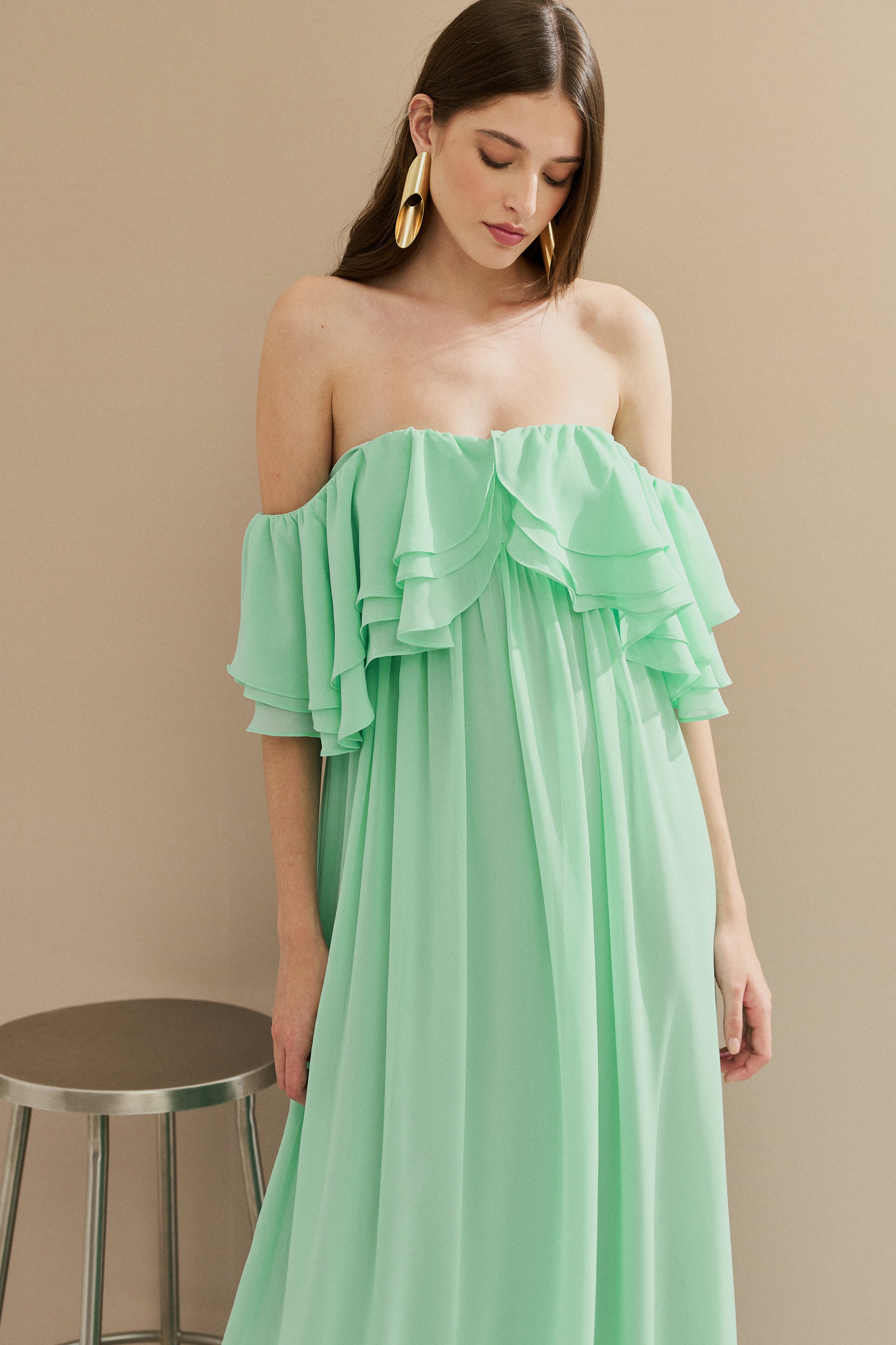 Vestido Longo em Chiffon com Mangas Ombro a Ombro e Babados - Himalaia Tiffany