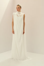 Vestido Longo em Chiffon com Shape Sereia, Costas Abertas, Cauda e Capa Removível - Lior Off White