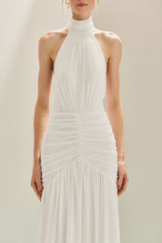 Vestido Longo em Tule Frente Única com Gola Alta Franzida e Drapeado na Saia - Pisa Off White