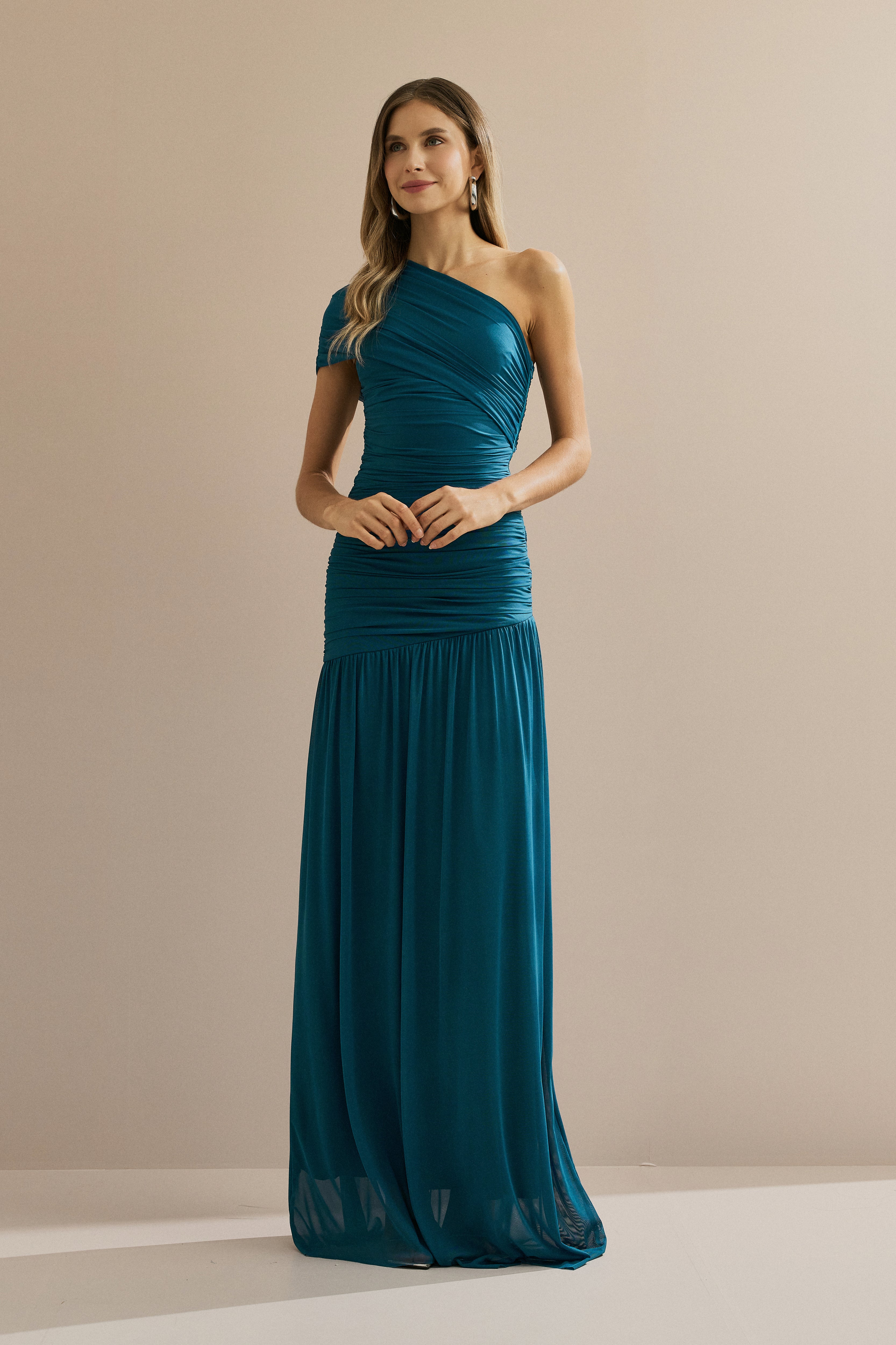 Vestido Longo em Tule com Ombro Único, Drapeado no Corpo e Saia Ampla - Platina Azul Petróleo