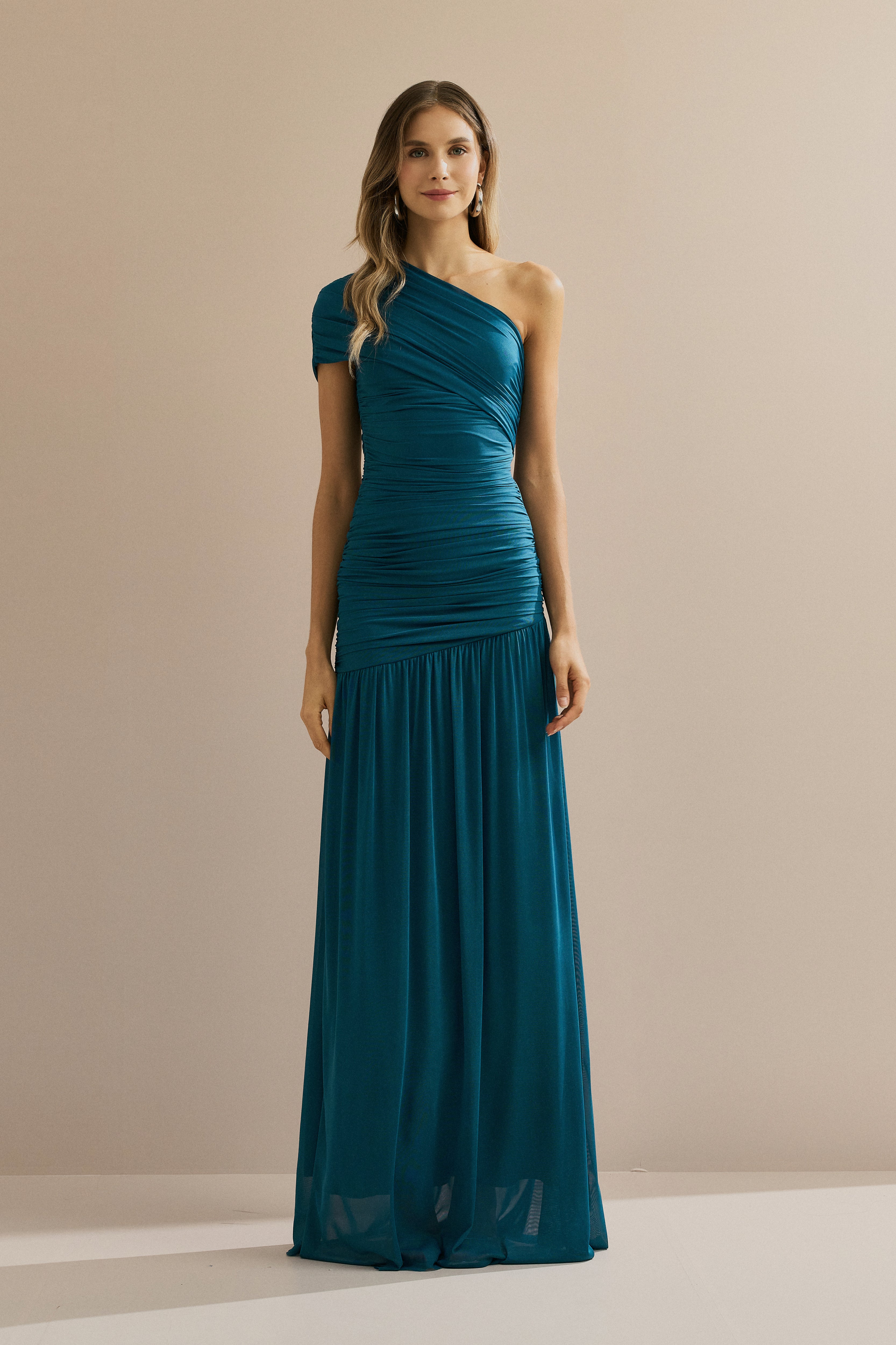 Vestido Longo em Tule com Ombro Único, Drapeado no Corpo e Saia Ampla - Platina Azul Petróleo